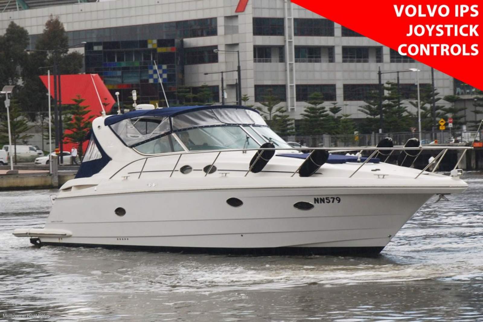 Mustang 4600 Sportscruiser - VOLVO IPS500 JOYSTICK CONTROL