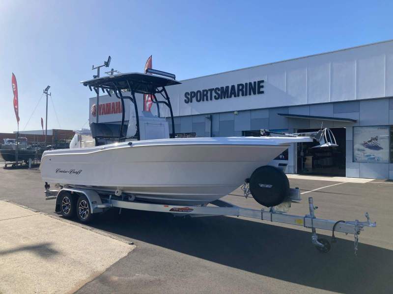CruiseCraft F360M Centre Console Boat, Motor & Trailer package