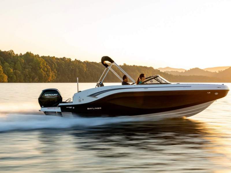 Bayliner DX2000