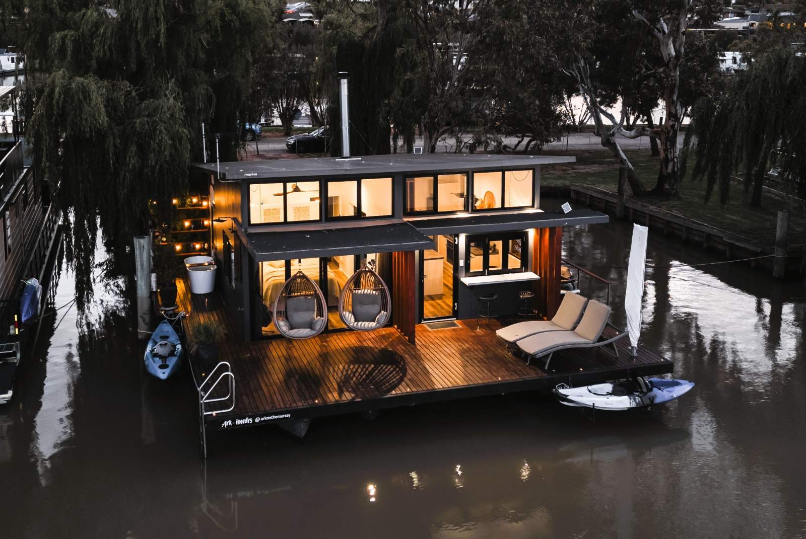 Ark-Imedes. High End B&B, Live Aboard, Luxury Home
