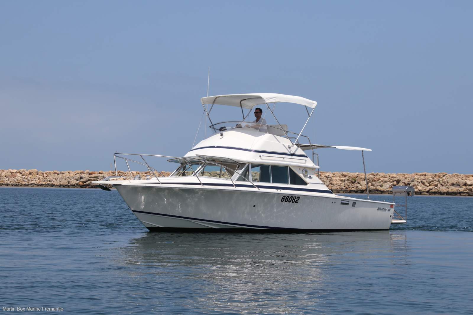 Bertram 28 Flybridge with only 545 hours on Mercruiser 5.0Ltr V8's