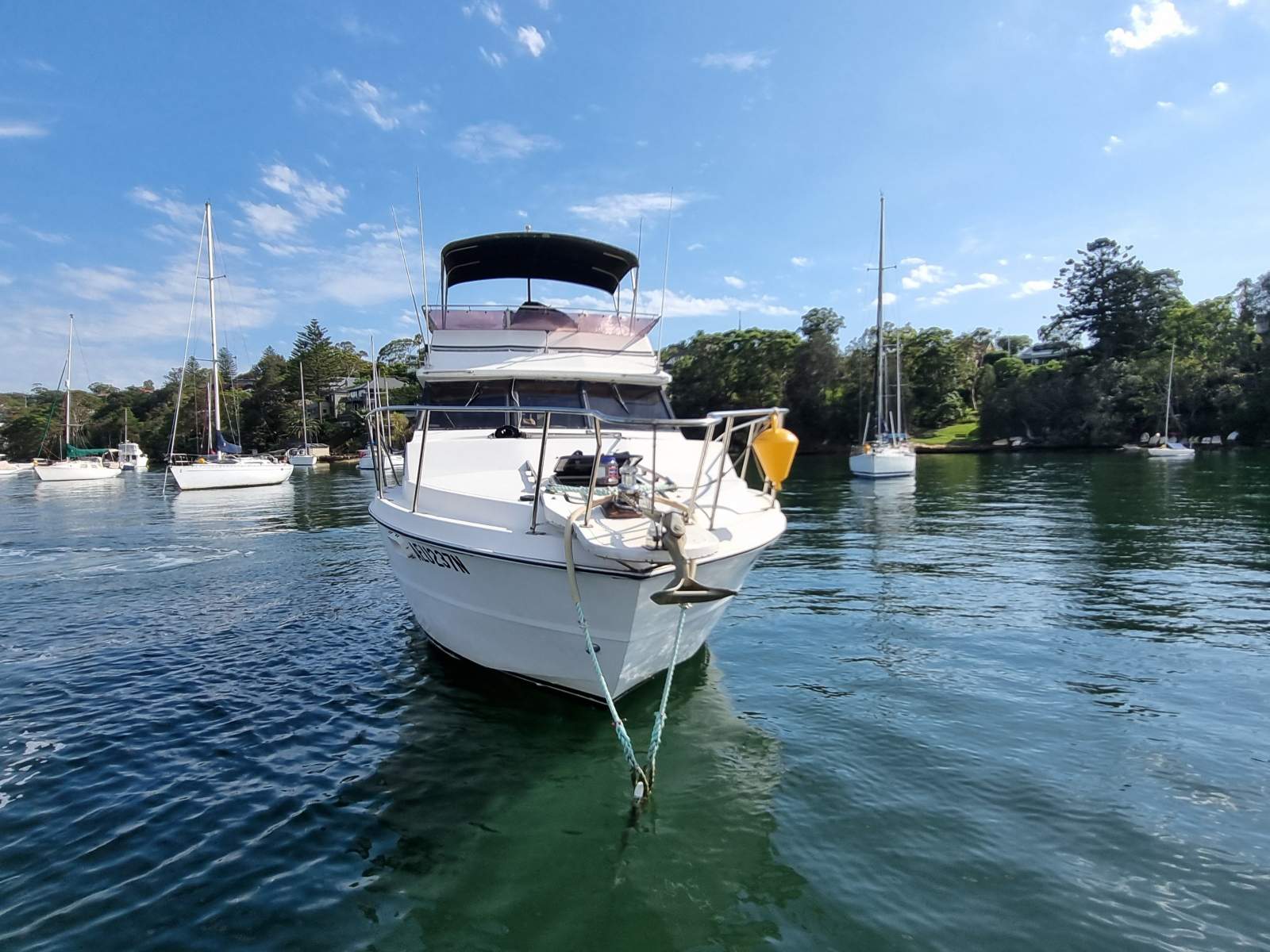 Markline 1200 Flybridge Cruiser