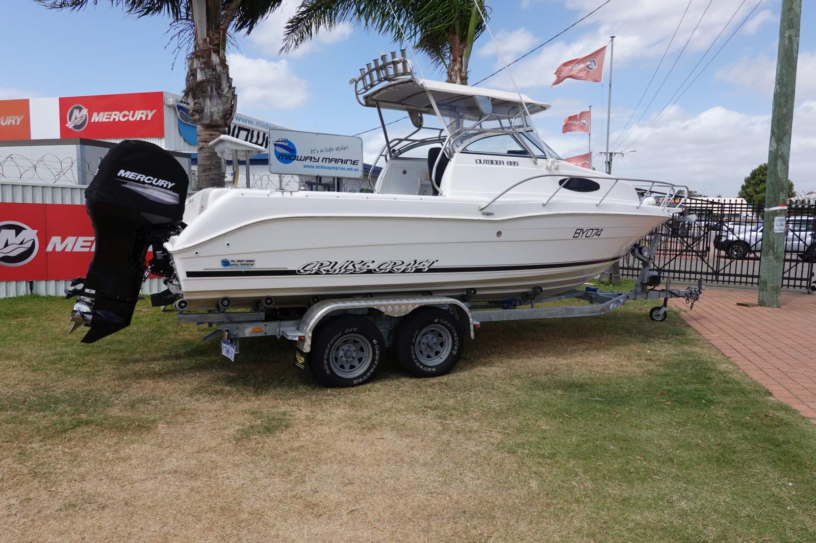 CruiseCraft Outsider 685 ***2013 engines, 2021 Trailer***