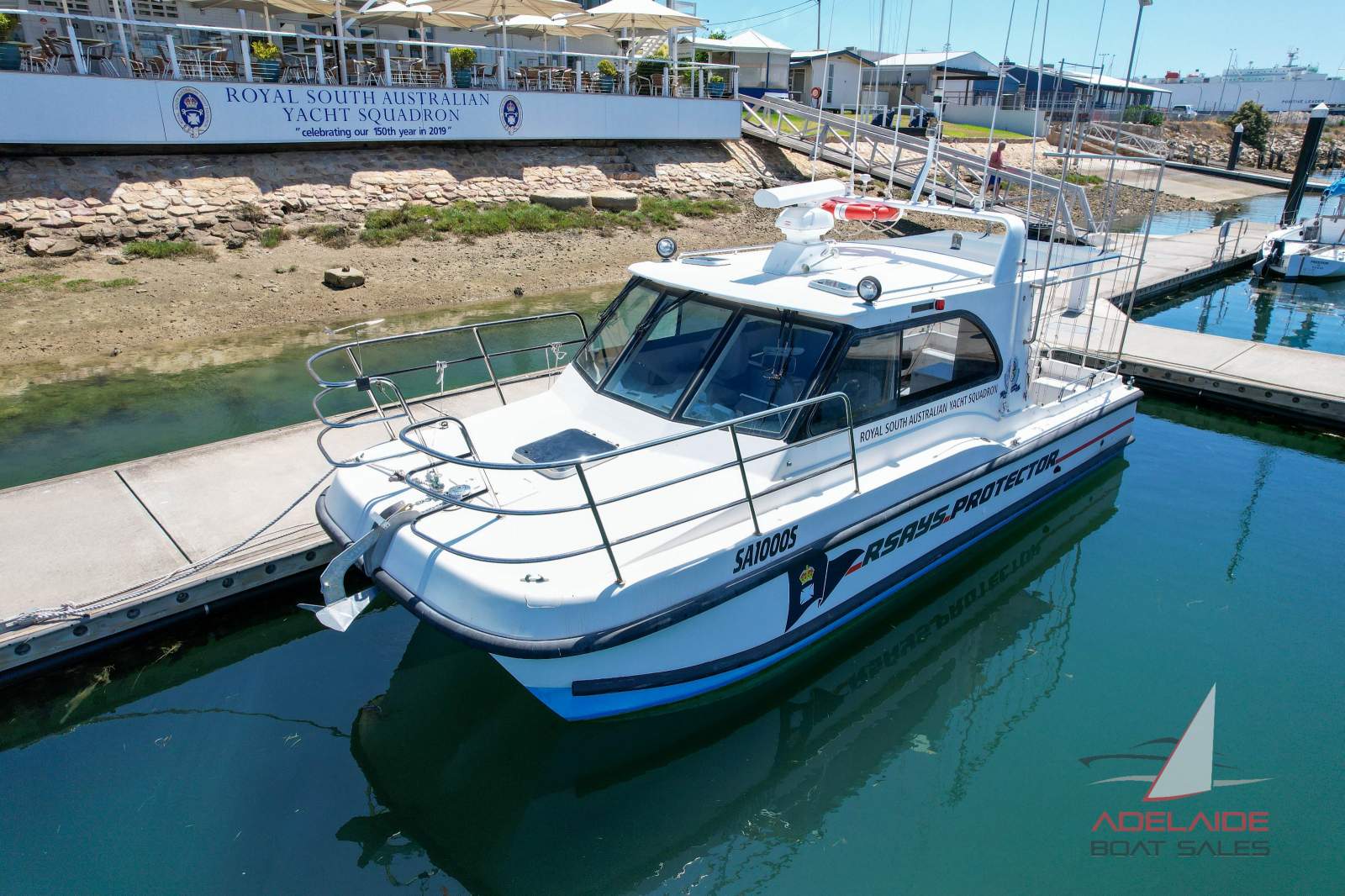 Leisurecat 9000 Custom Ex SA Police vessel