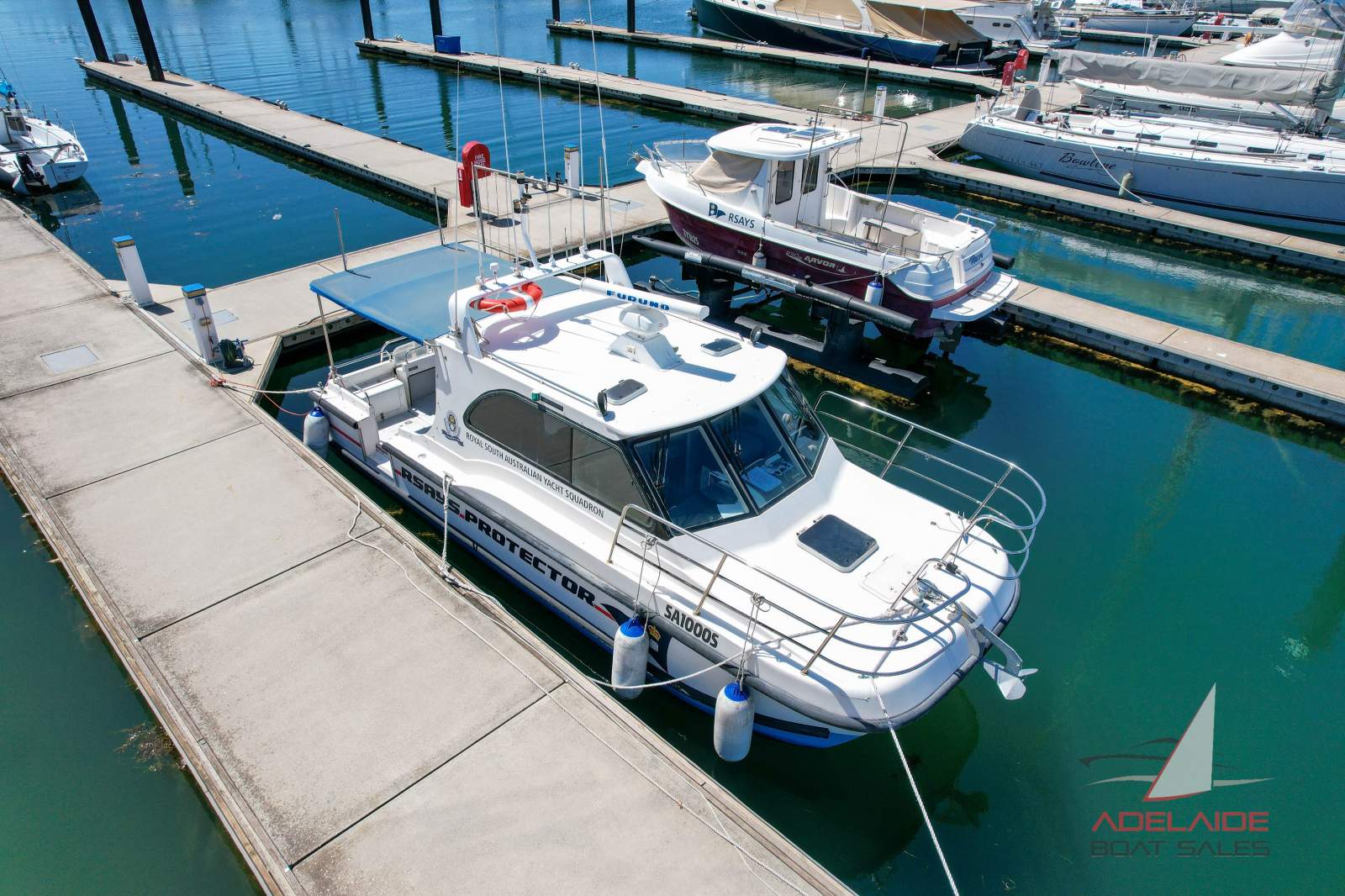 Leisurecat 9000 Custom Ex SA Police vessel