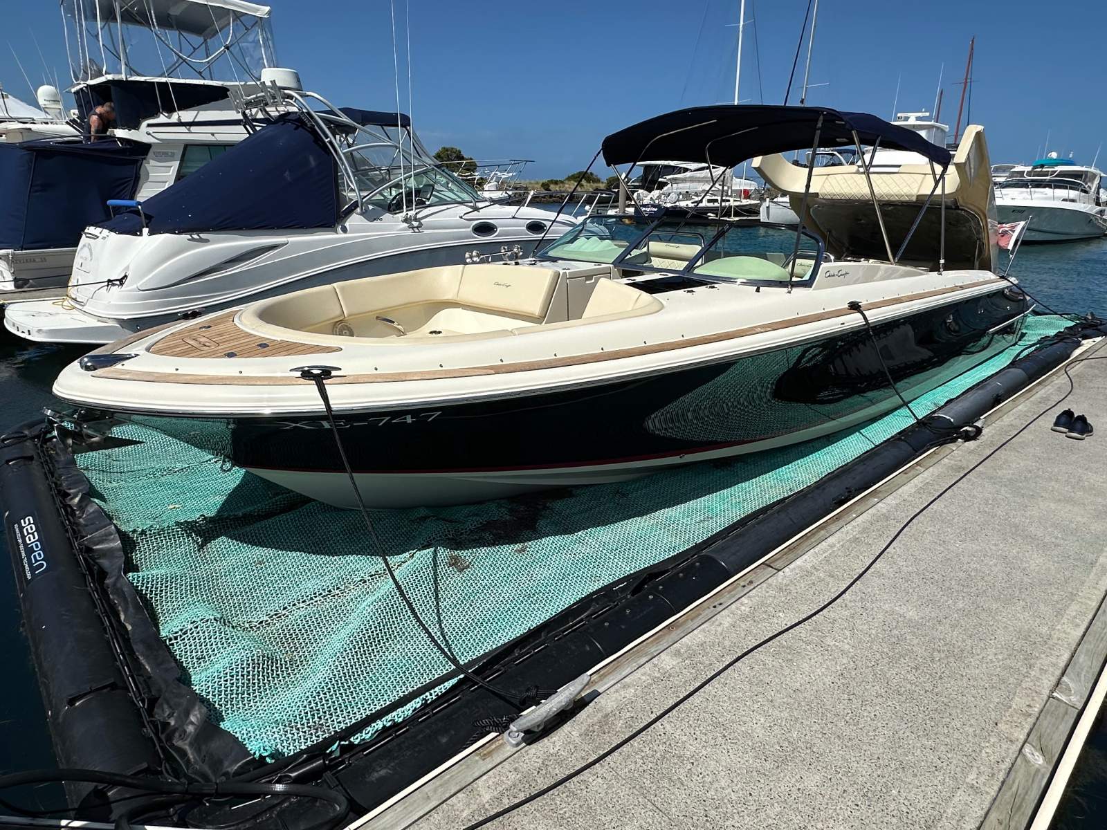Chris Craft Launch 34