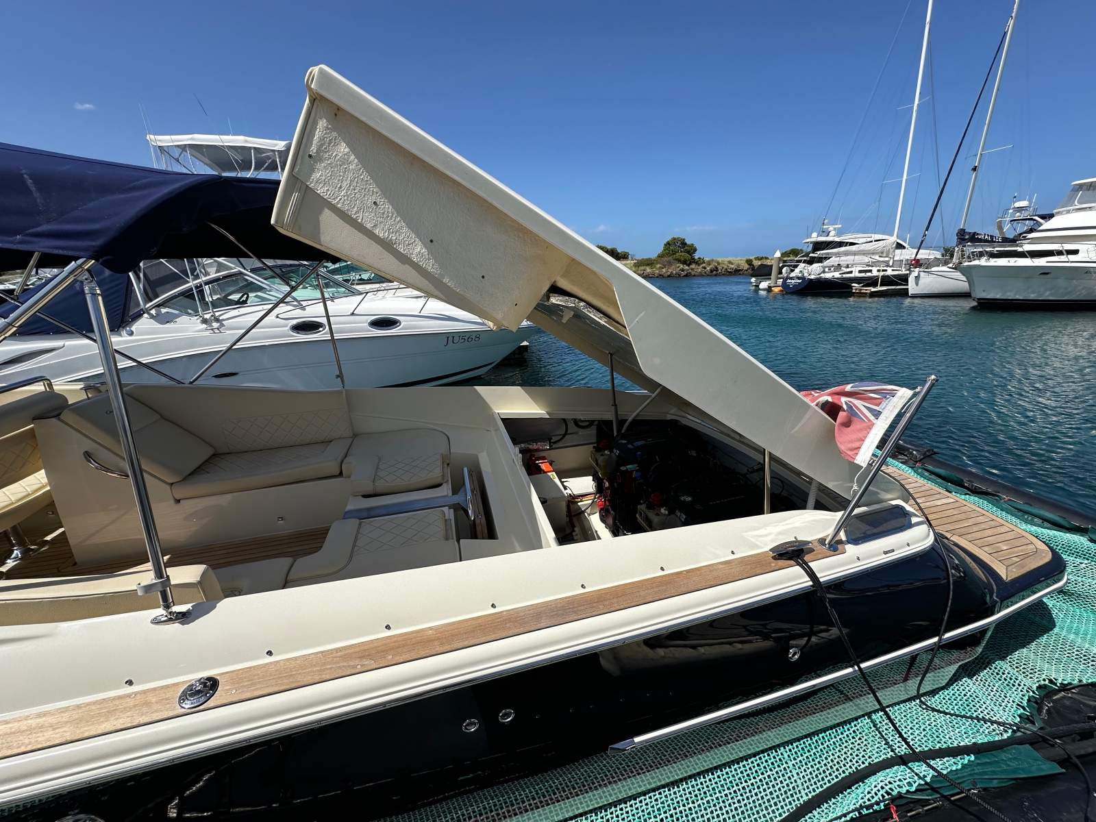 Chris Craft Launch 34