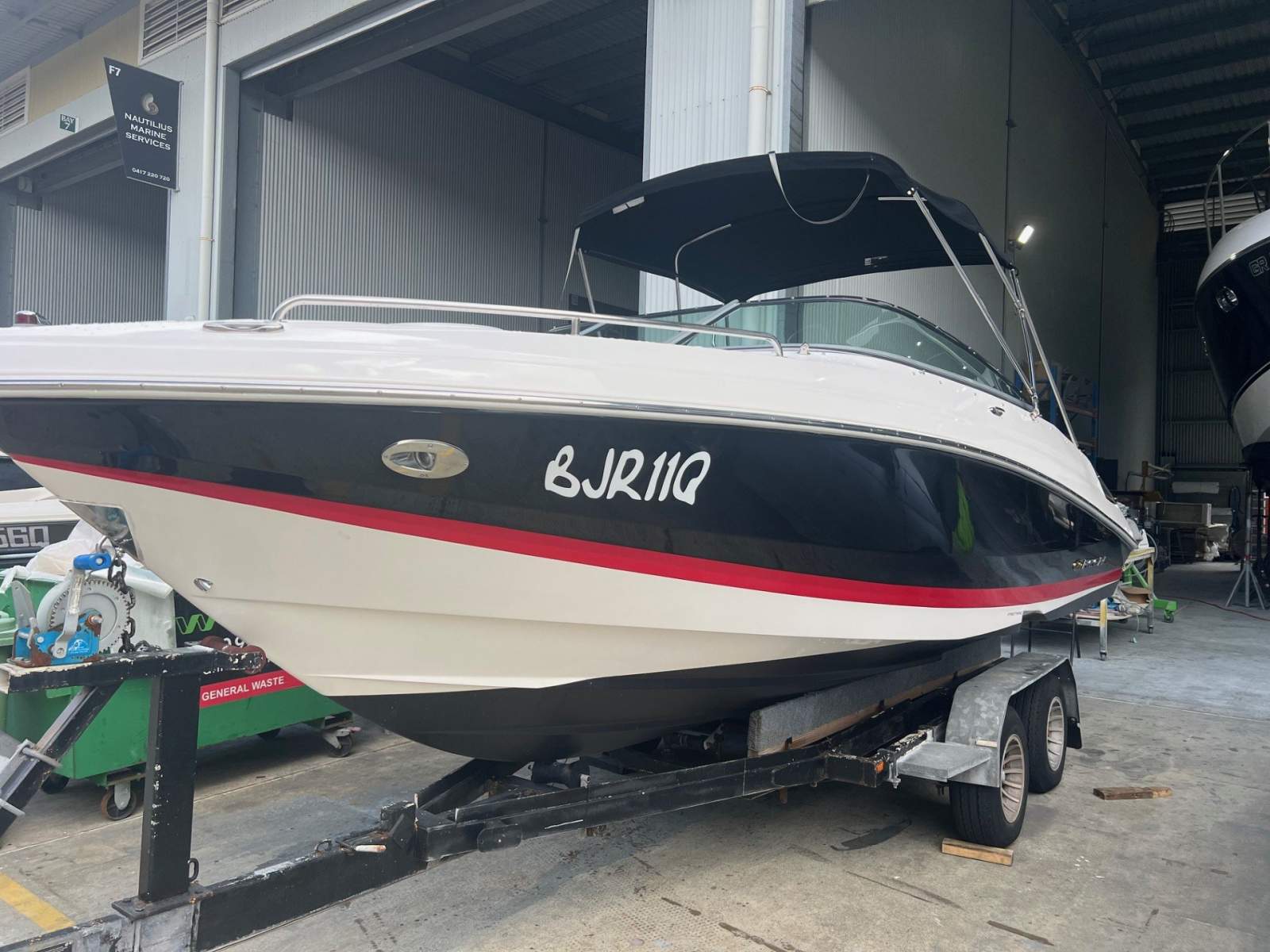 Regal 2250 Cuddy