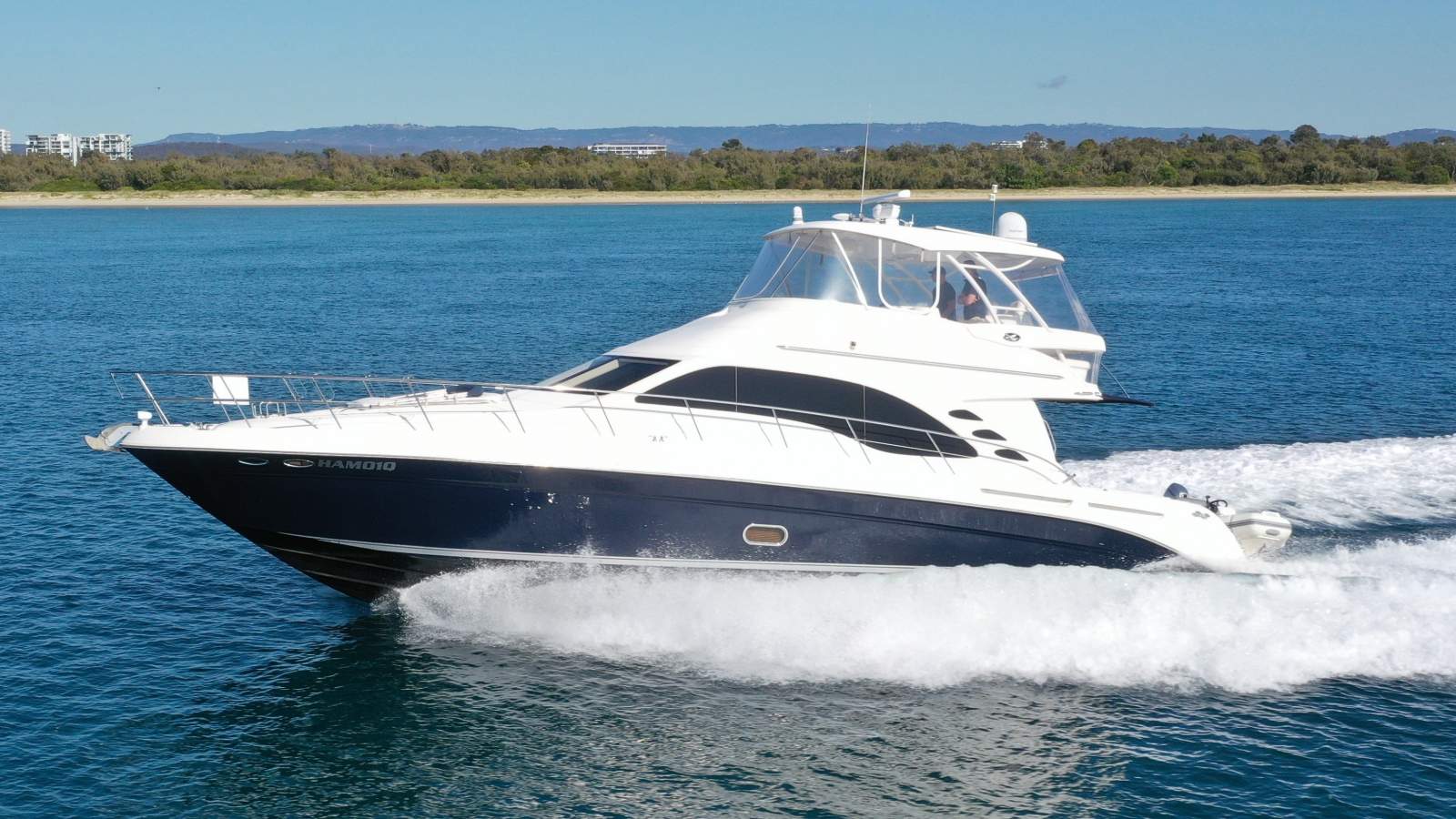 Sea Ray 58 Sedan Bridge