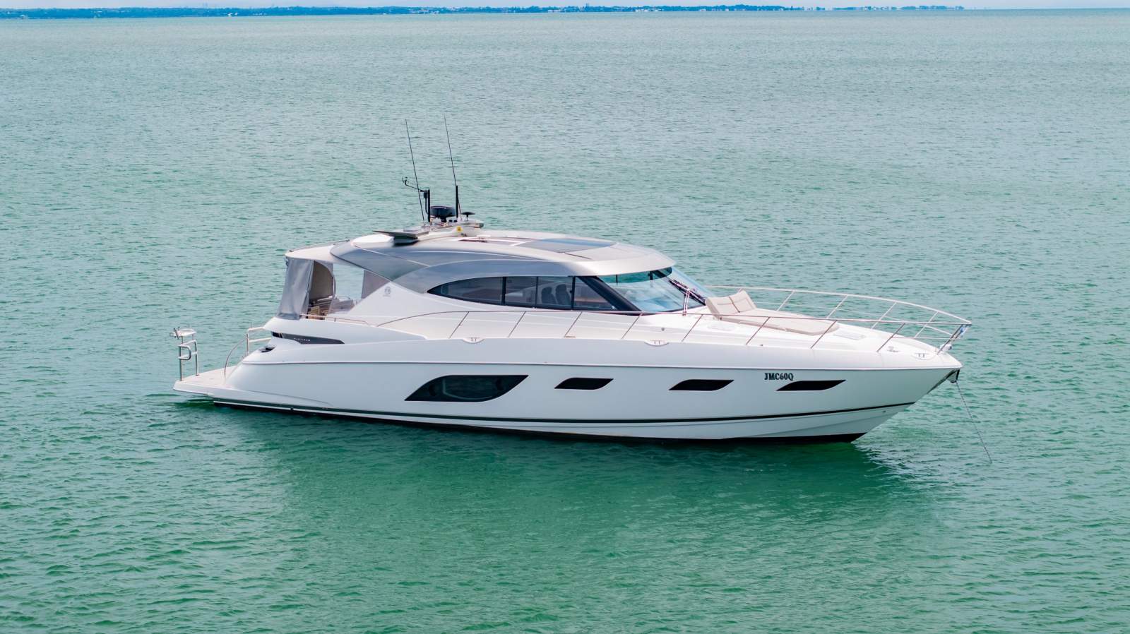 Riviera 6000 Sport Yacht Platinum Edition