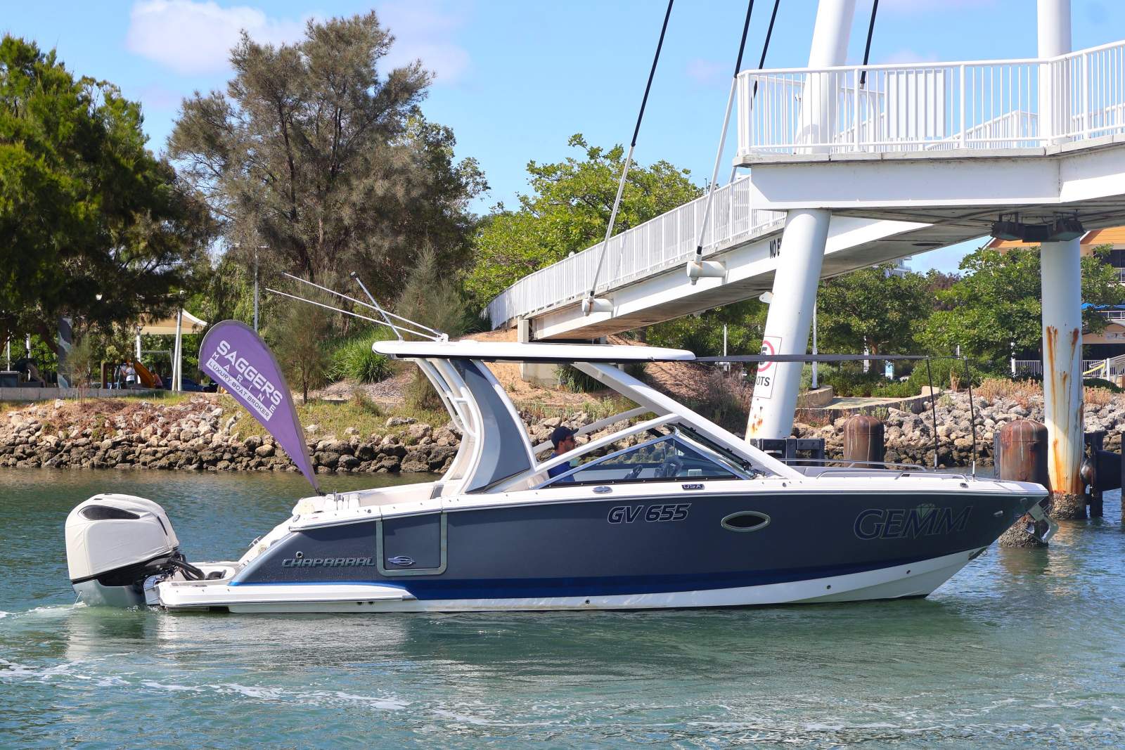 Chaparral 280 OSX