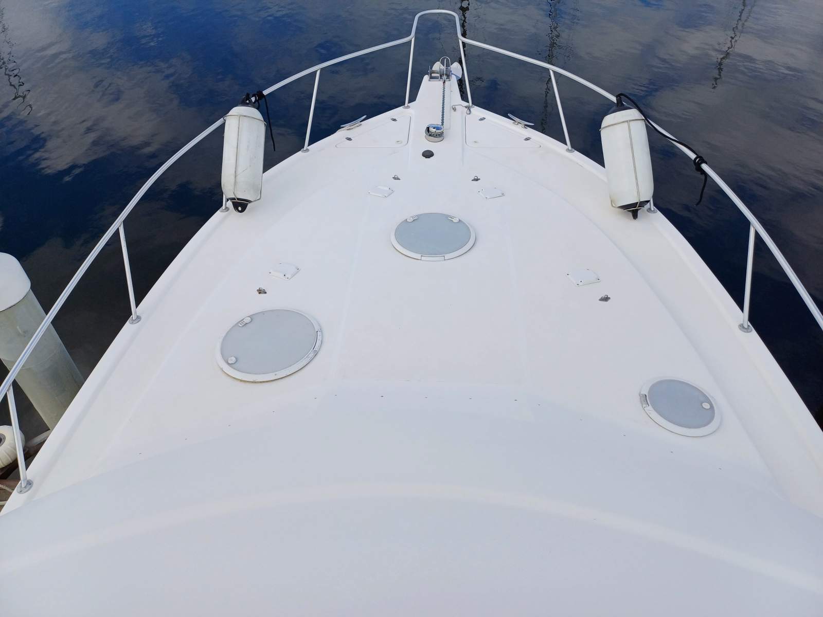 Sunset Boulevard Riviera 37 Flybridge Twin 370hp Cummins. Set up for offshore fishing Boat Brokers of Tasmania