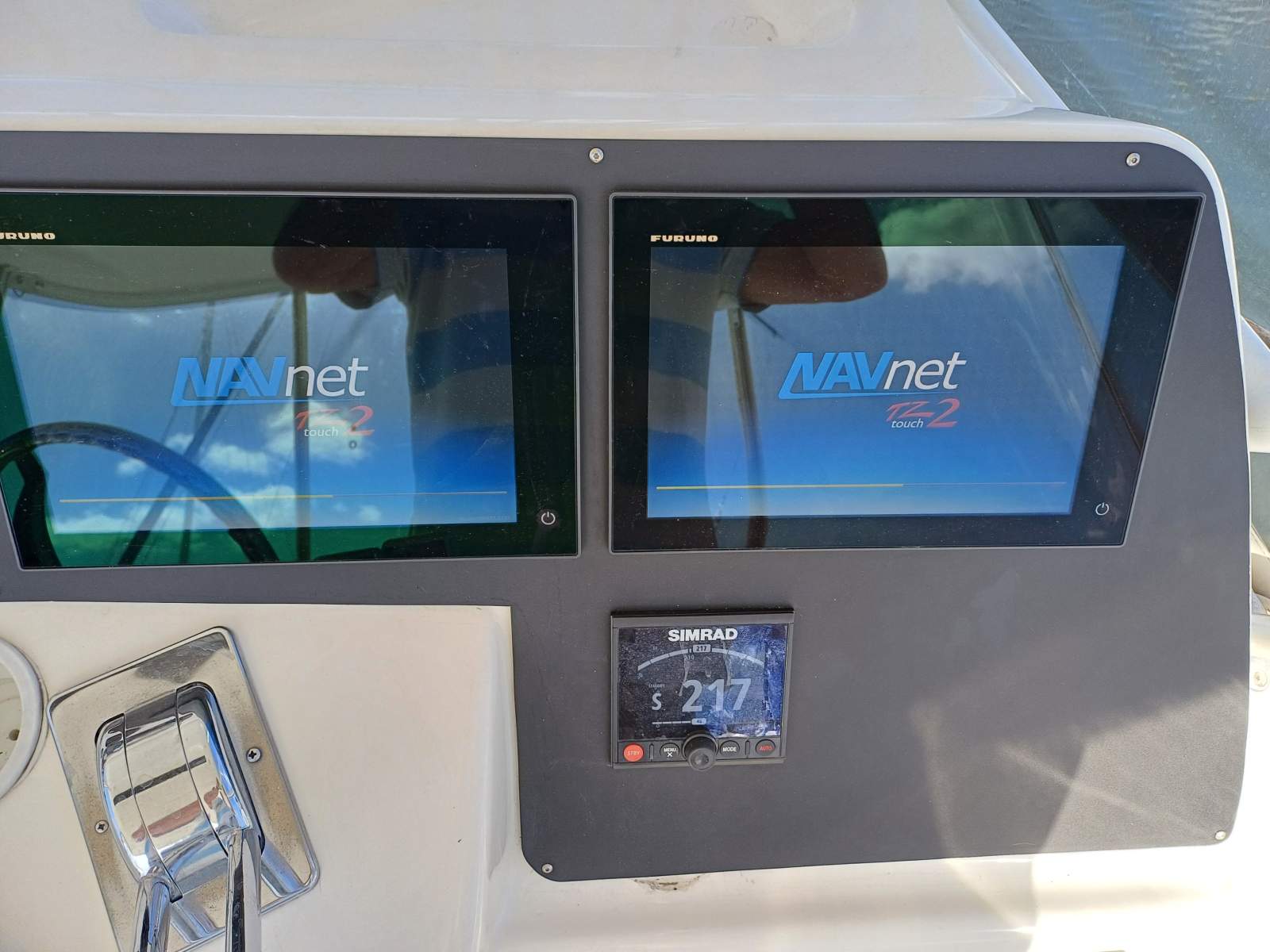 Sunset Boulevard Riviera 37 Flybridge Twin 370hp Cummins. Set up for offshore fishing Boat Brokers of Tasmania