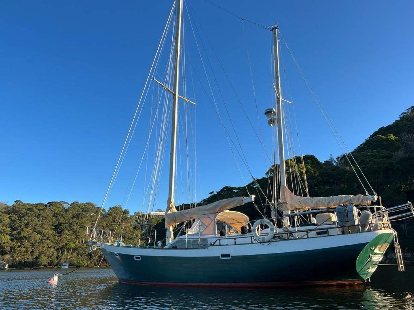 Hardin Voyager Ketch Rigg / Center Cockpit/ Full Keel