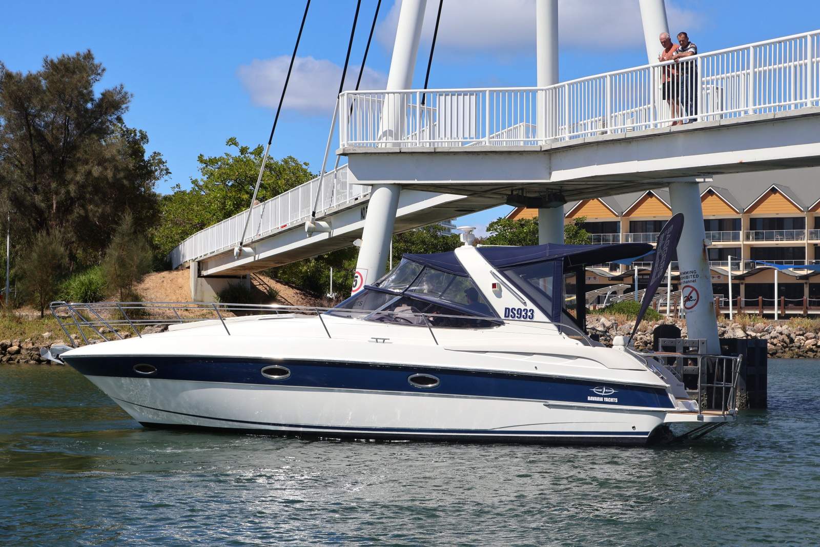 Bavaria Sport 32 - A True Standout!