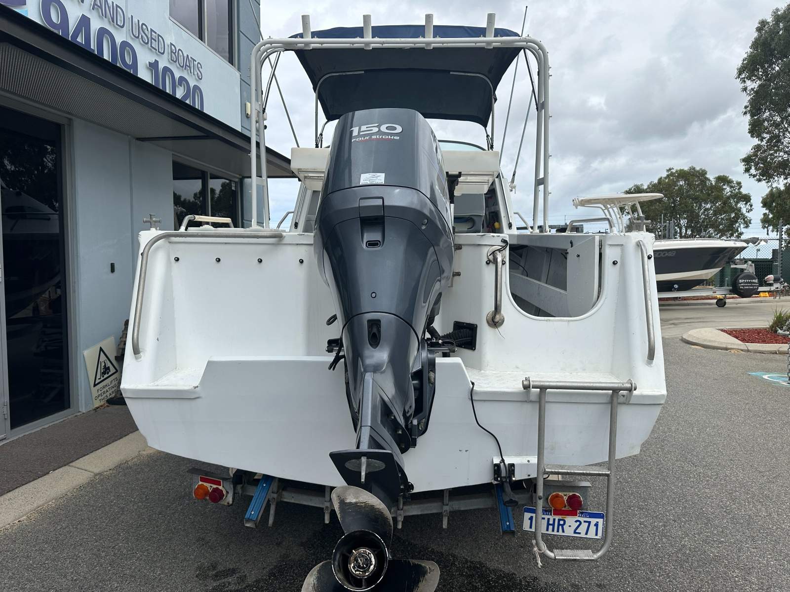 Seascape 6.02 Suncruiser with Yamaha 150HP 4 Stroke only 90 hours!!