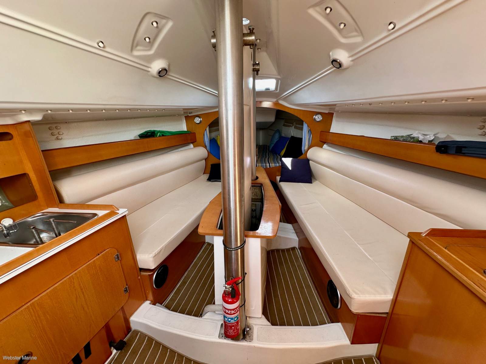 Beneteau First 27.7