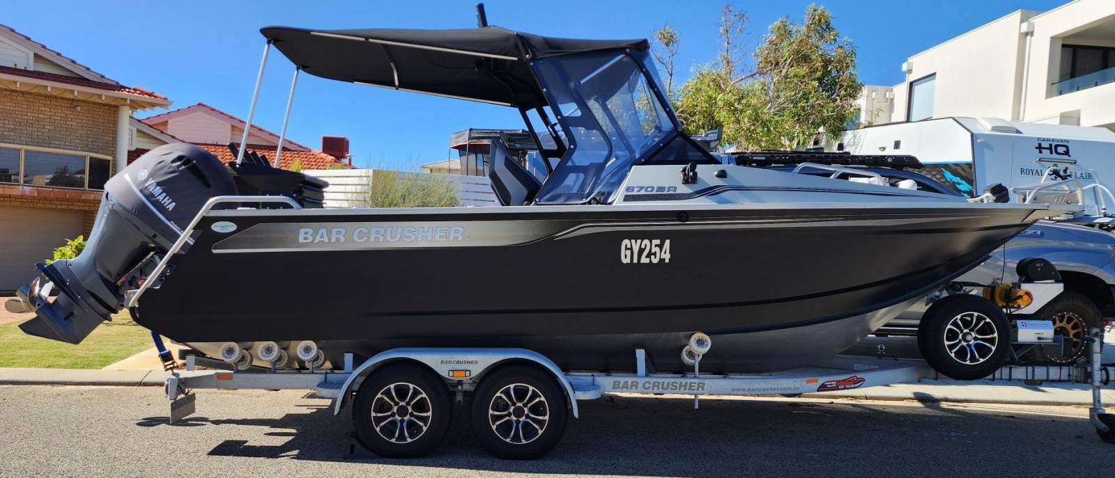 Bar Crusher 670 BR Bow Rider