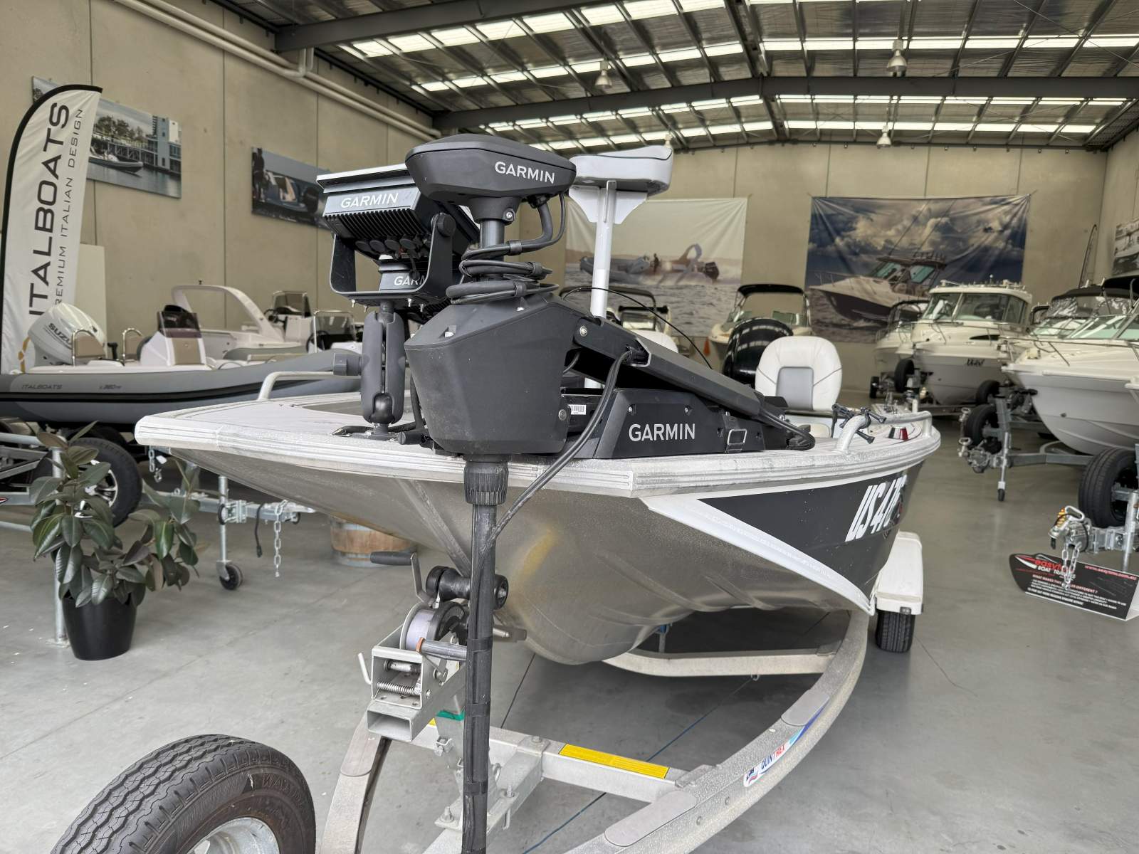 Quintrex 481 Hornet Trophy