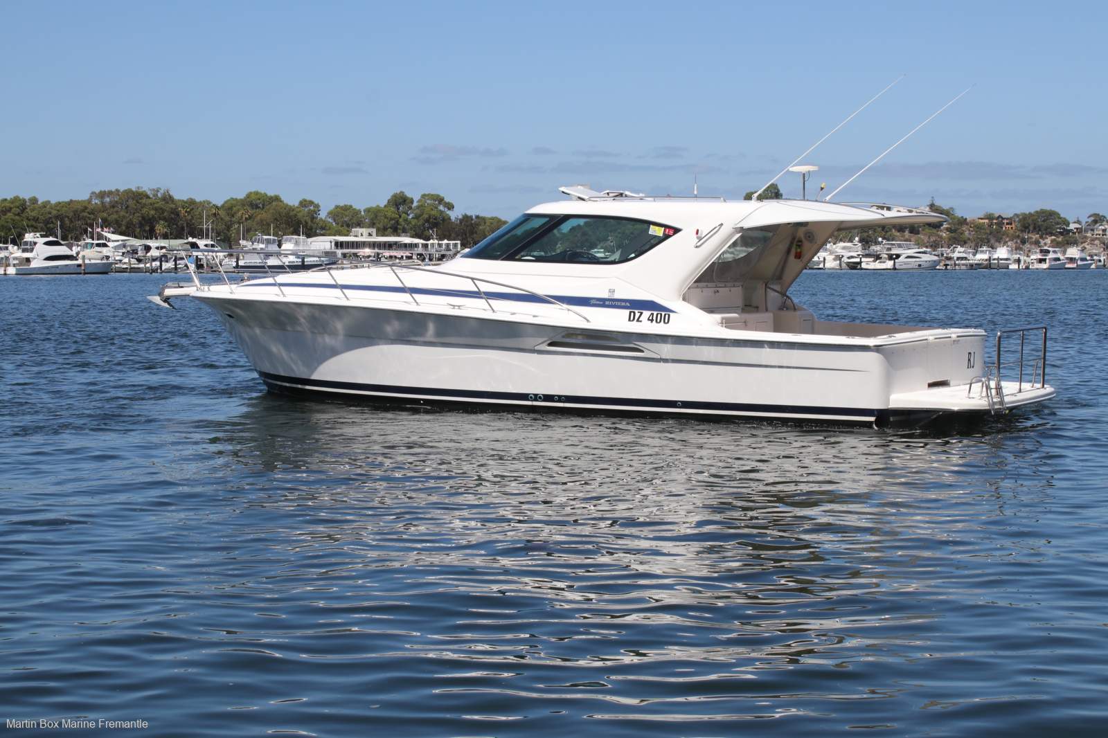 Riviera 4000 Offshore with Twin Volvo 480Hp Diesels