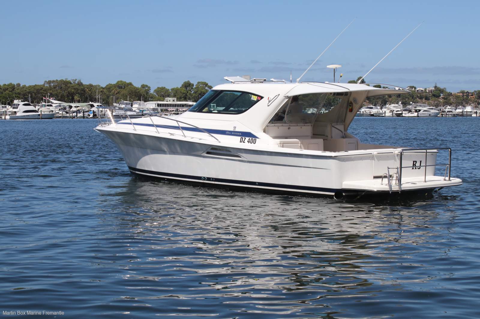 Riviera 4000 Offshore with Twin Volvo 480Hp Diesels