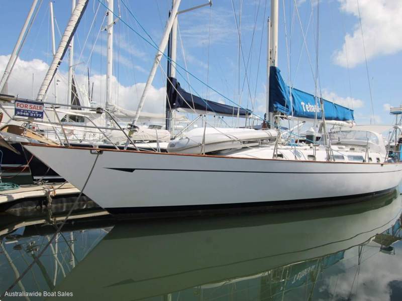Tayana 52