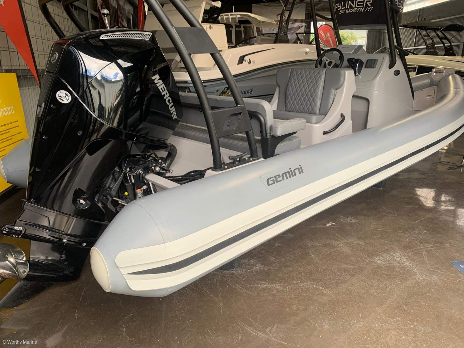 Gemini Centre Console 650