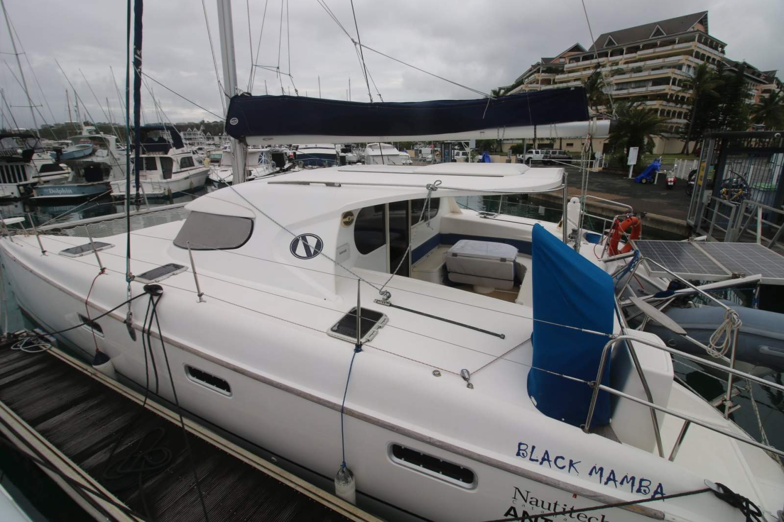 Nautitech 40.2 4 cabin / 2 WC version with only one owner
