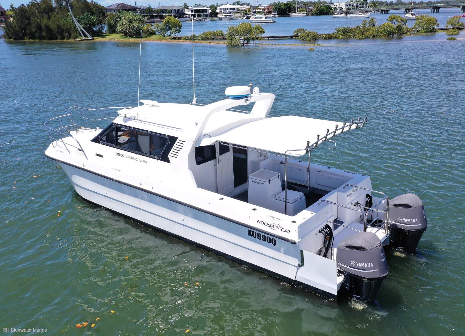 Noosa Cat 3500 Sportscruiser