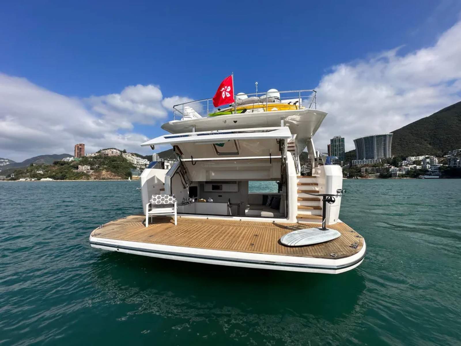 Horizon Yacht FD80 - Exceptional Condition and available immediately