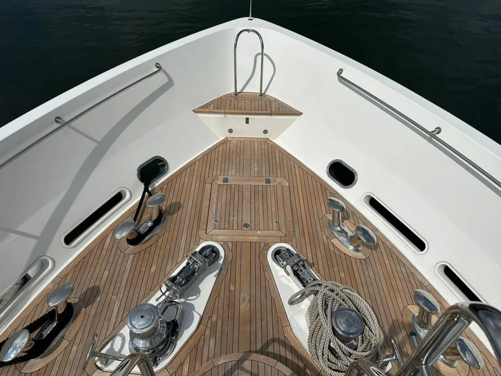 Sunseeker 131 - As new with very low hours