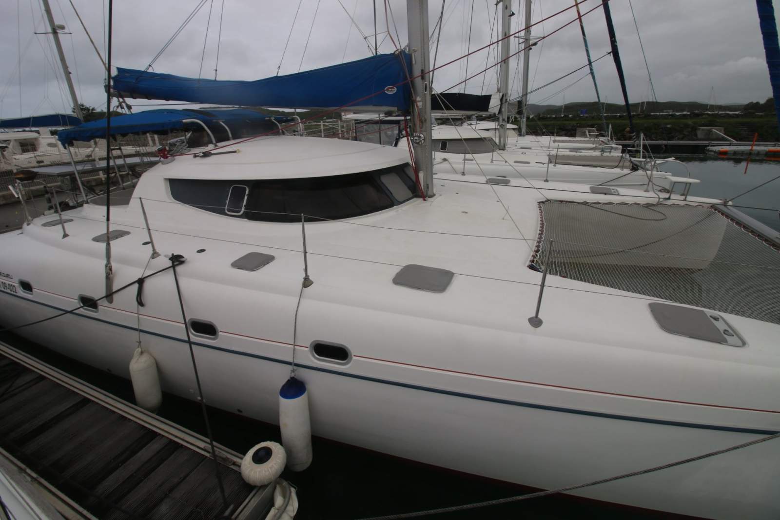 Fountaine Pajot Bahia 46 Genset, watermaker, dive compressor, RIB+15hp