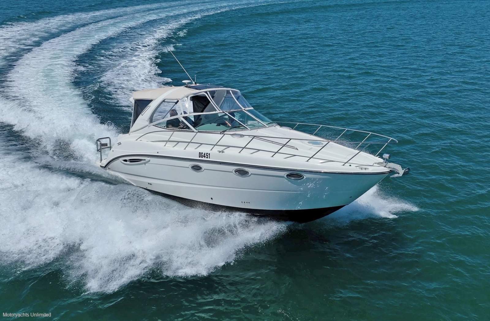 Maxum 3500 SCR - Just 100 hours on near new engines