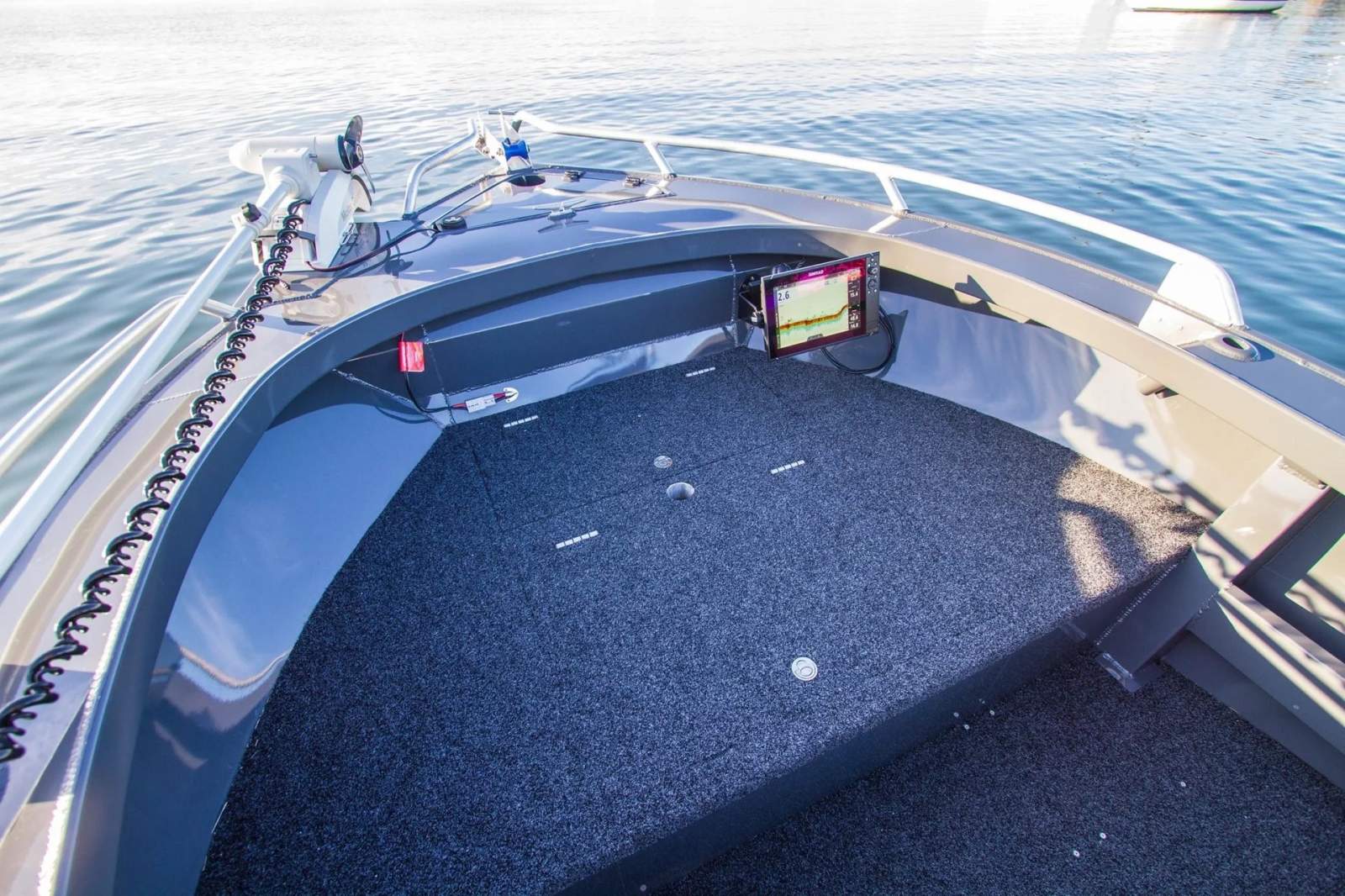 Formosa 495 SRT Side Console