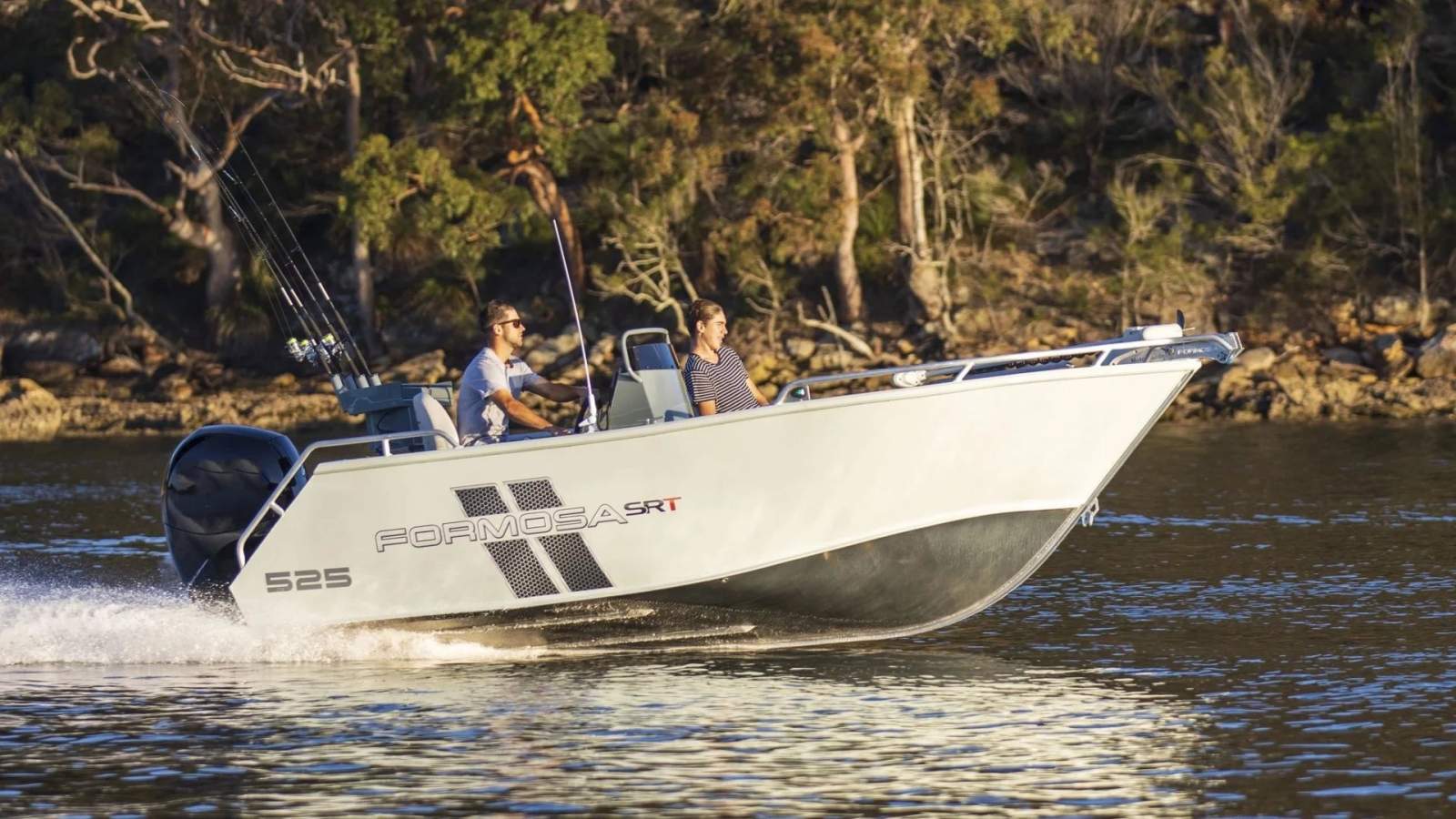 Formosa 525 SRT Side Console