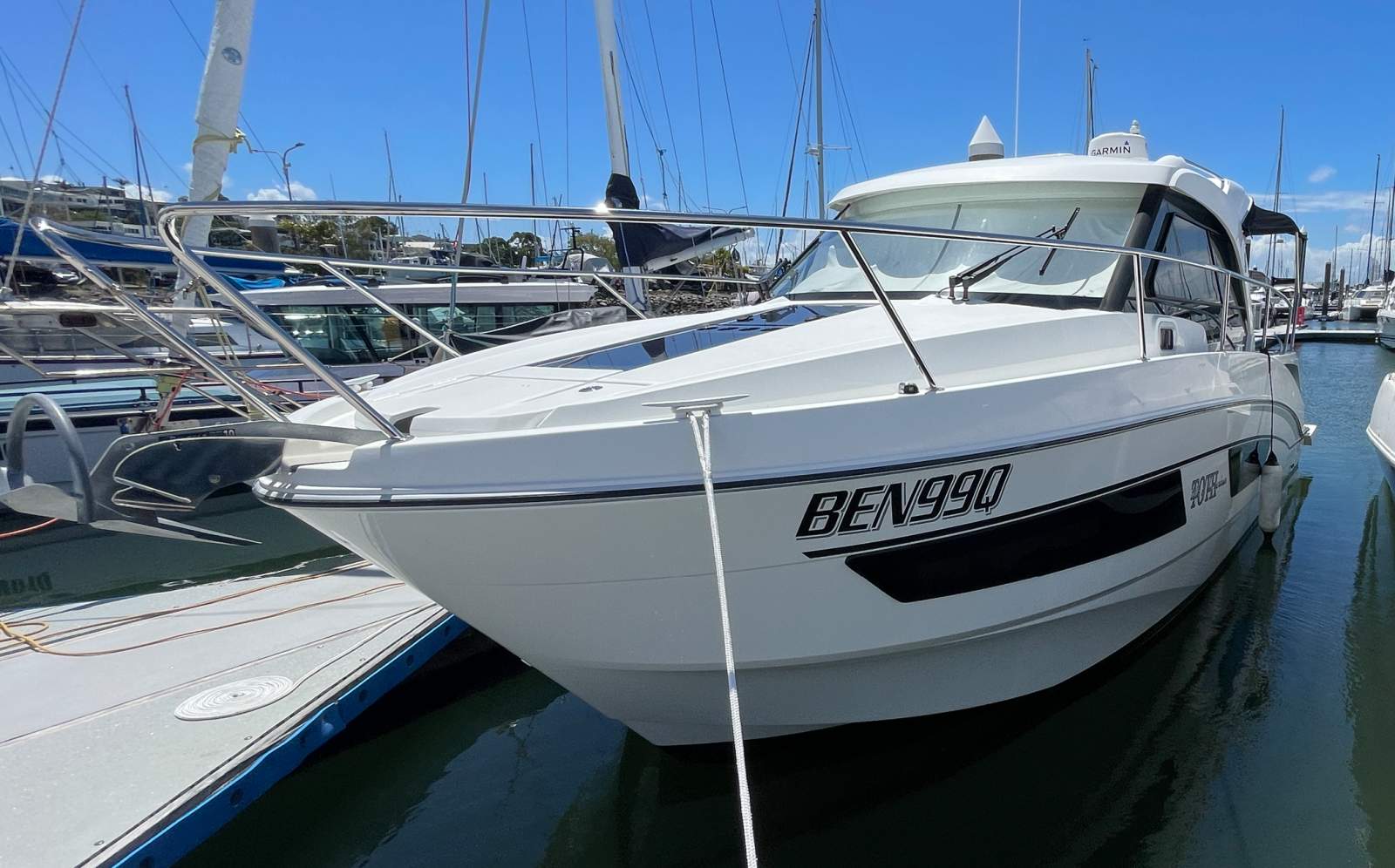 Beneteau Antares 9.0 OB