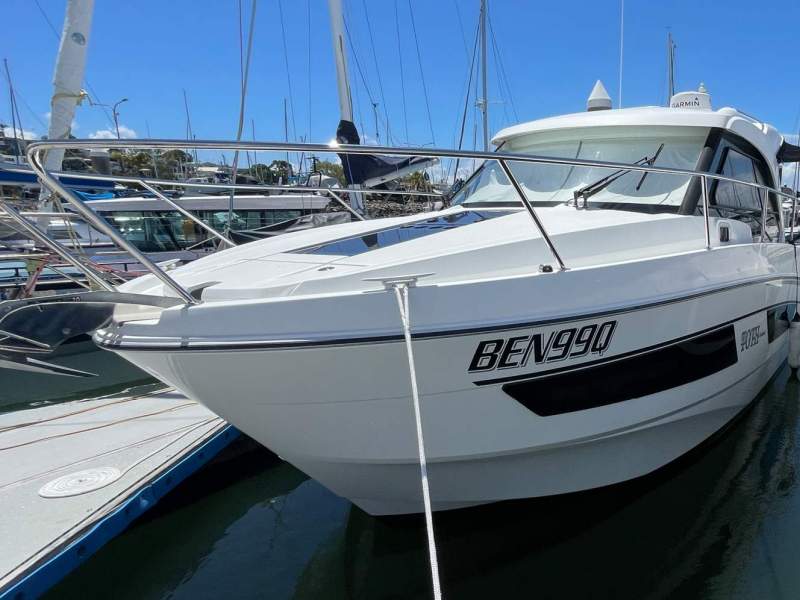 Beneteau Antares 9.0 OB