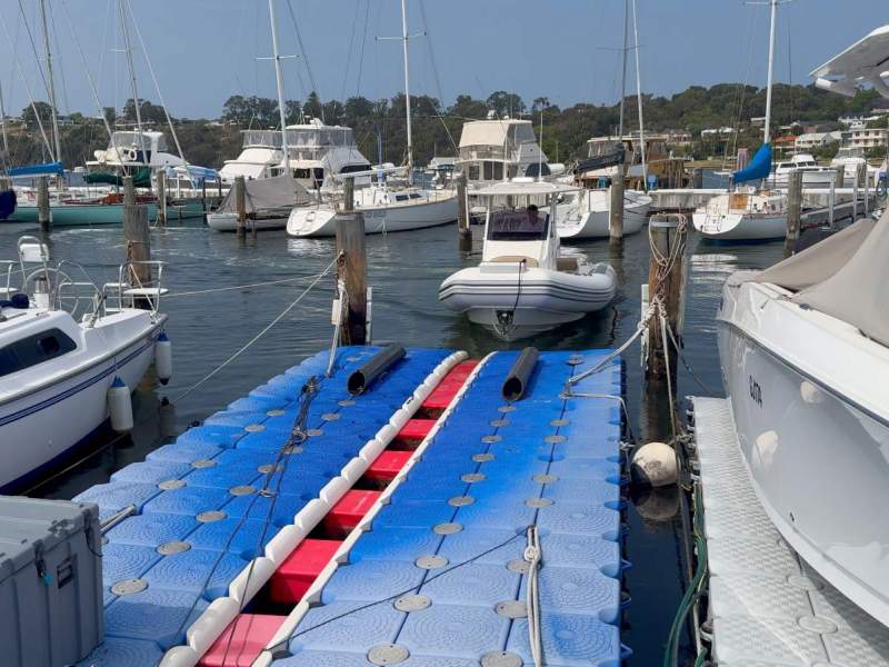 Used Air Docks Boat Lifts Pontoons Sea Pens Fab Docks by Motoryachts ...