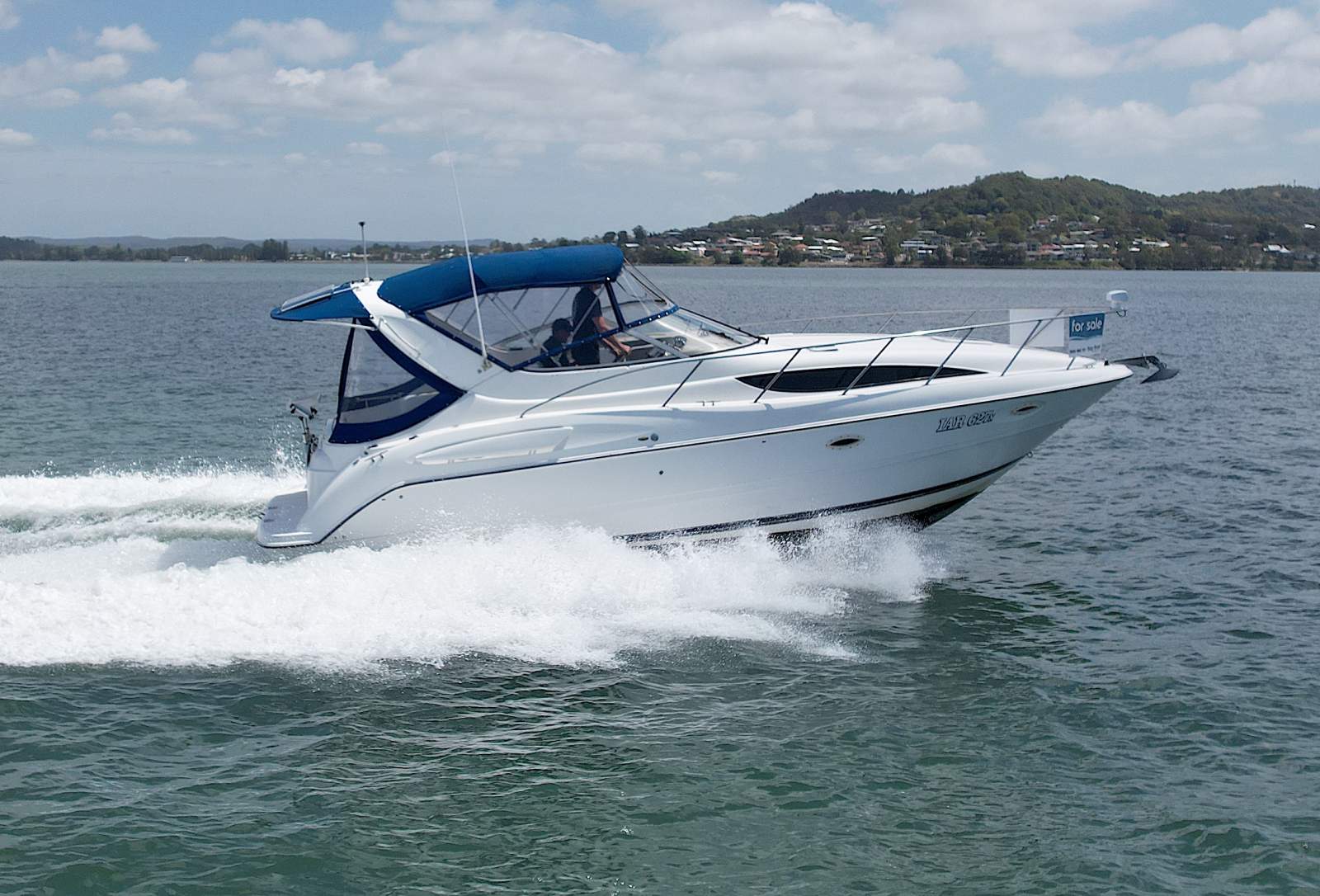 Bayliner 3055 Ciera Sports Cruiser - Bow thruster, New prop
