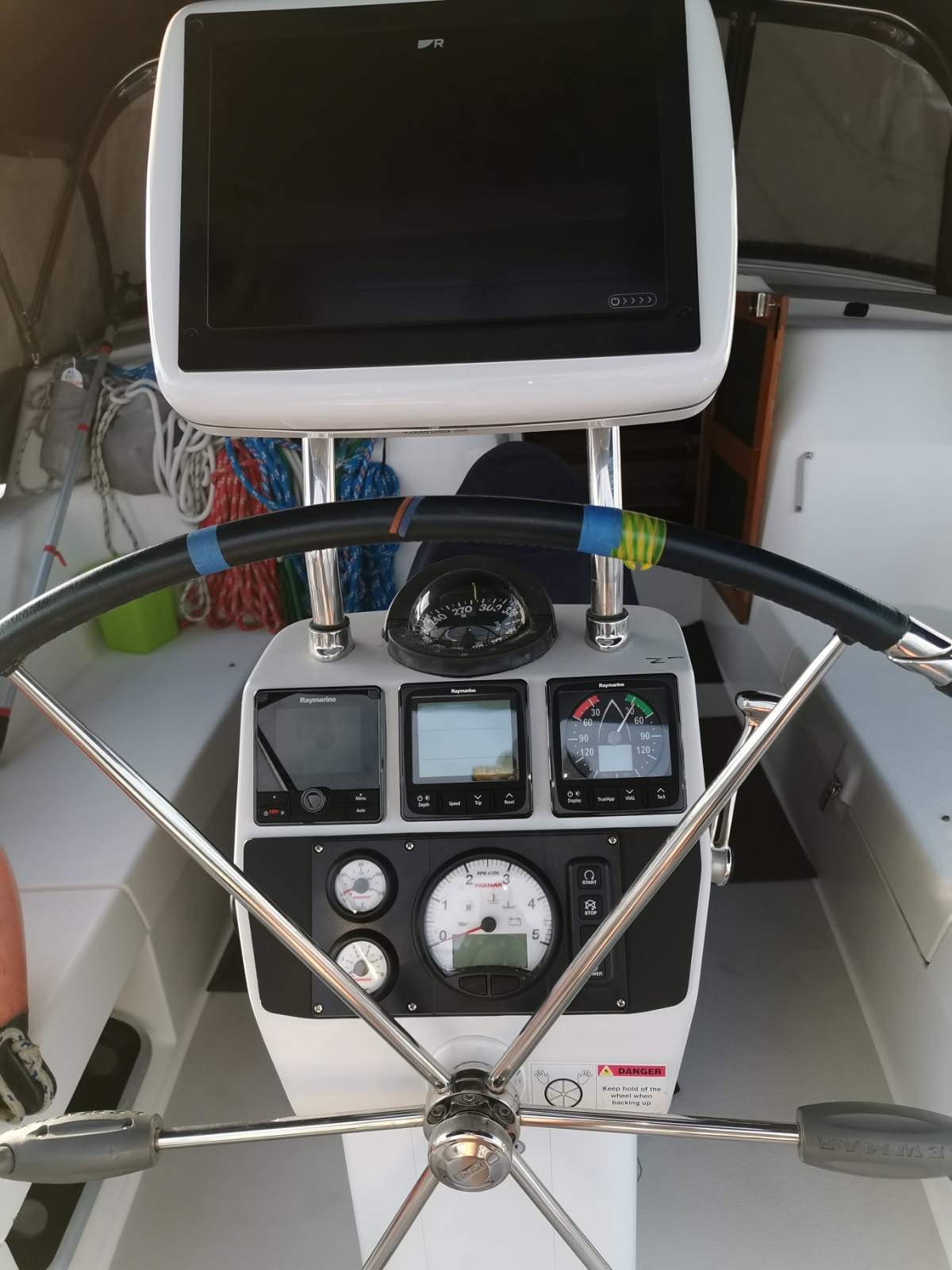 Catalina 440 Deck Saloon WING KEEL
