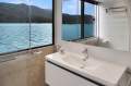 ENIGMA Houseboat Holiday Home on Lake Eildon:Enigma on Lake Eildon