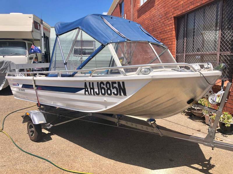Brooker 395 Trekker