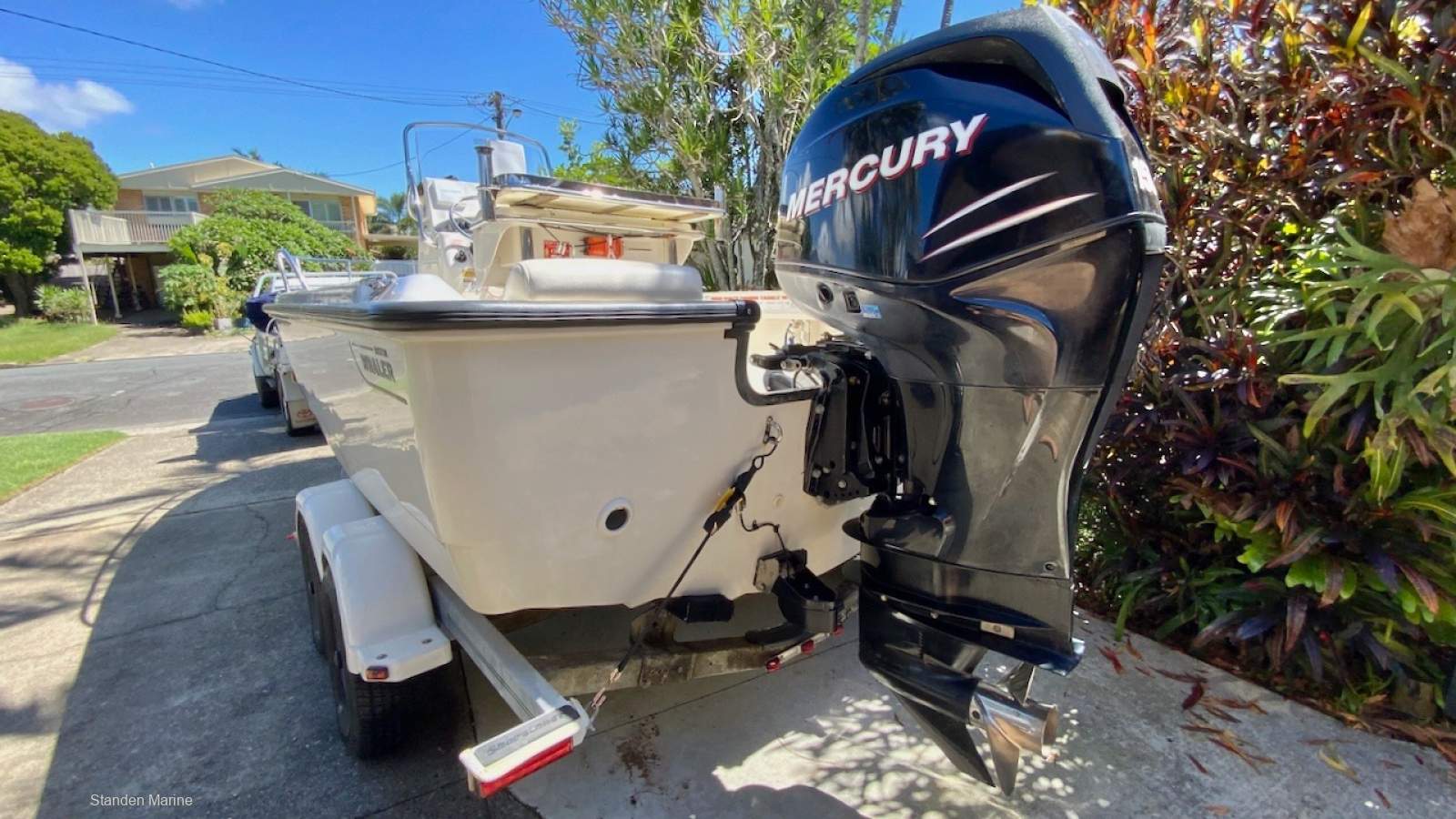 Boston Whaler 190 Outrage