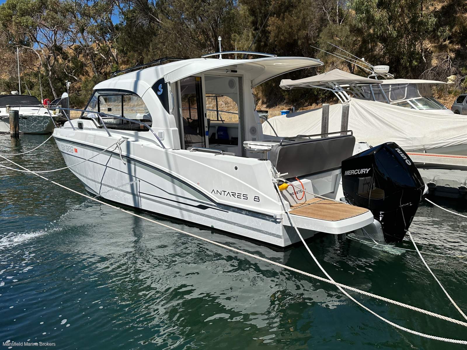 Beneteau Antares 8 OB V2 Highly specd and ready to go!
