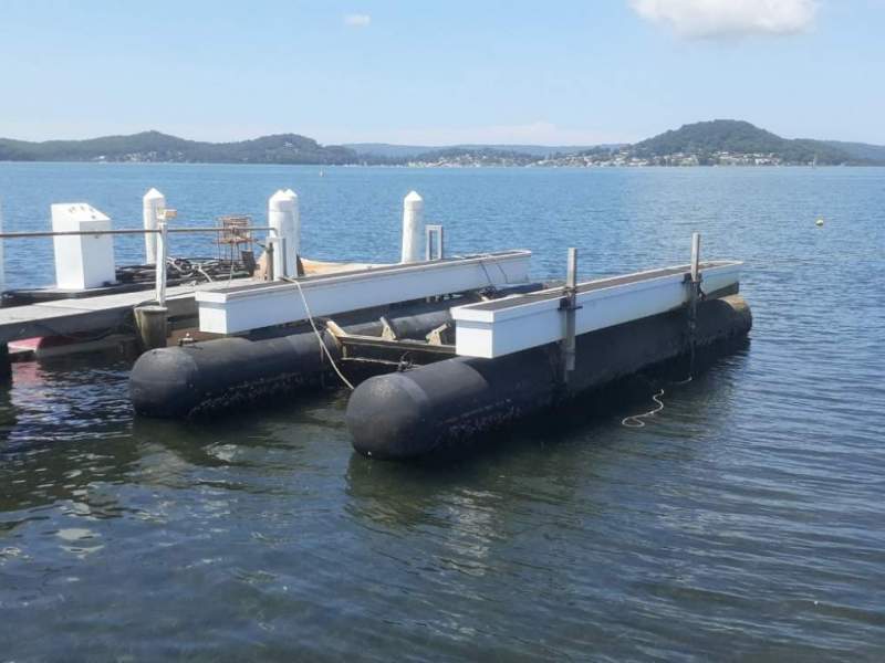 Boat Lifter holds up to 30 ft boat 10 to