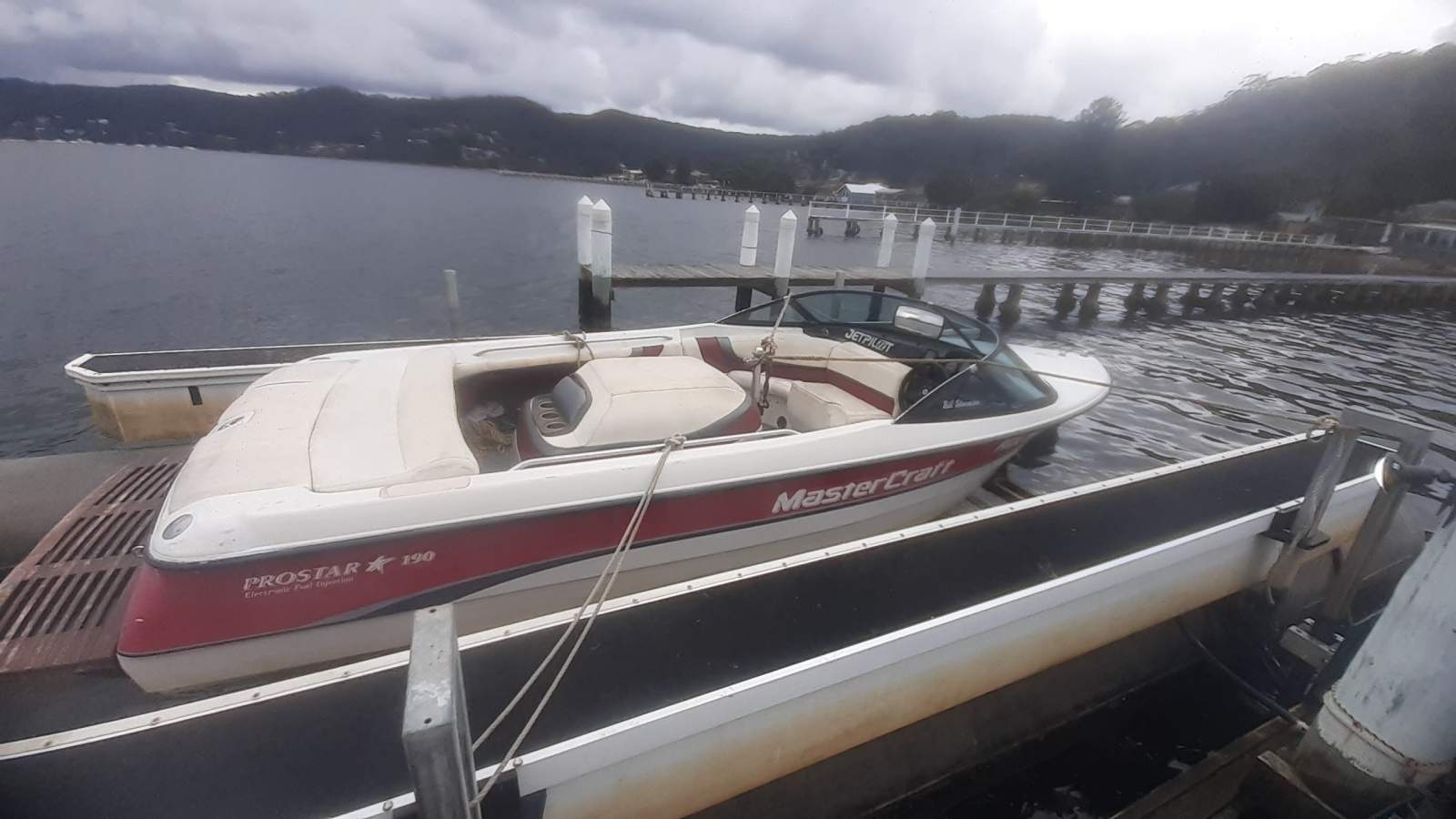 Boat Lifter holds up to 30 ft boat 10 to