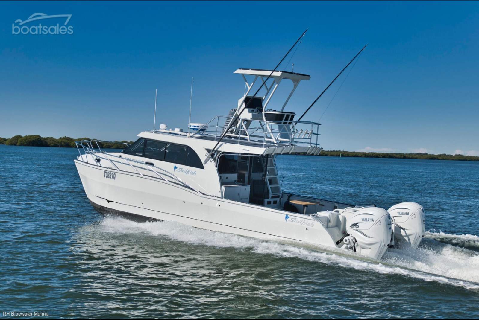 Sailfish 3700 Platinum Sports