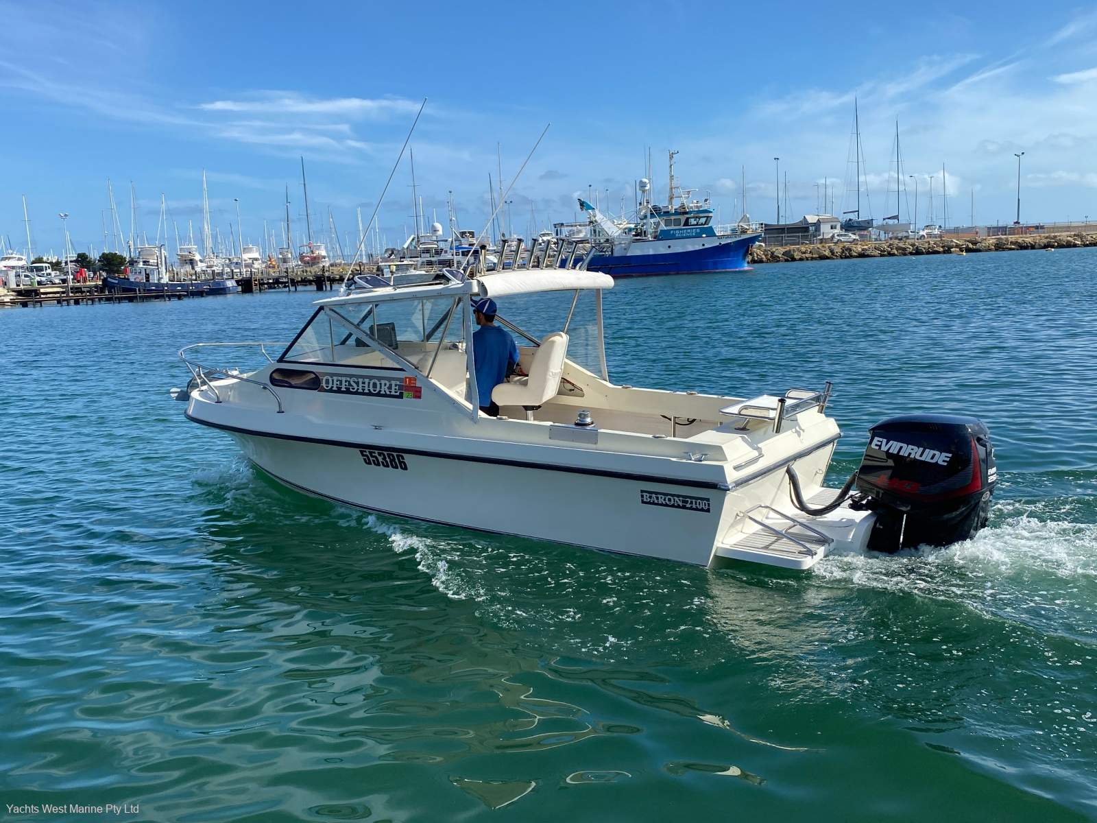 Baron OFFSHORE 21 HARDTOP " BOAT HOUSE STORAGE ":BARON OFFSHORE by YACHTS WEST