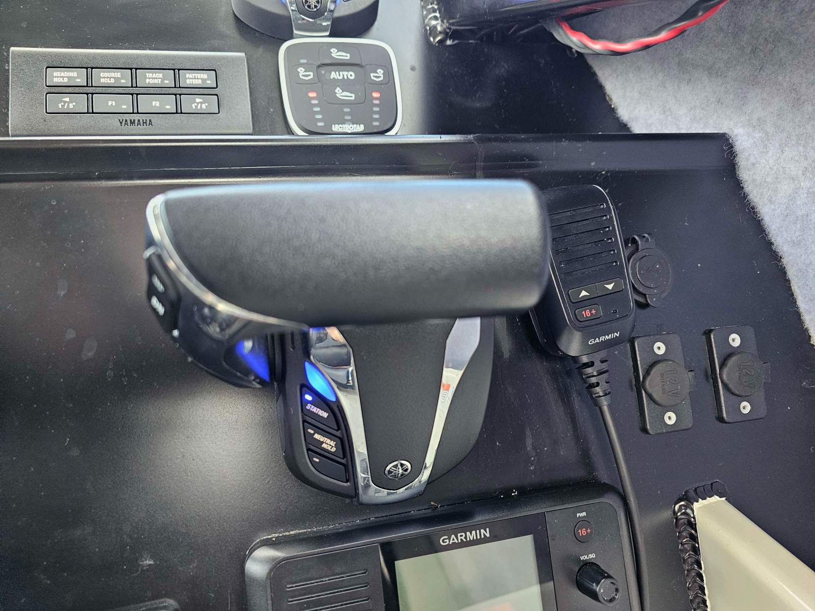 Bar Crusher 780 HTP Pilothouse version
