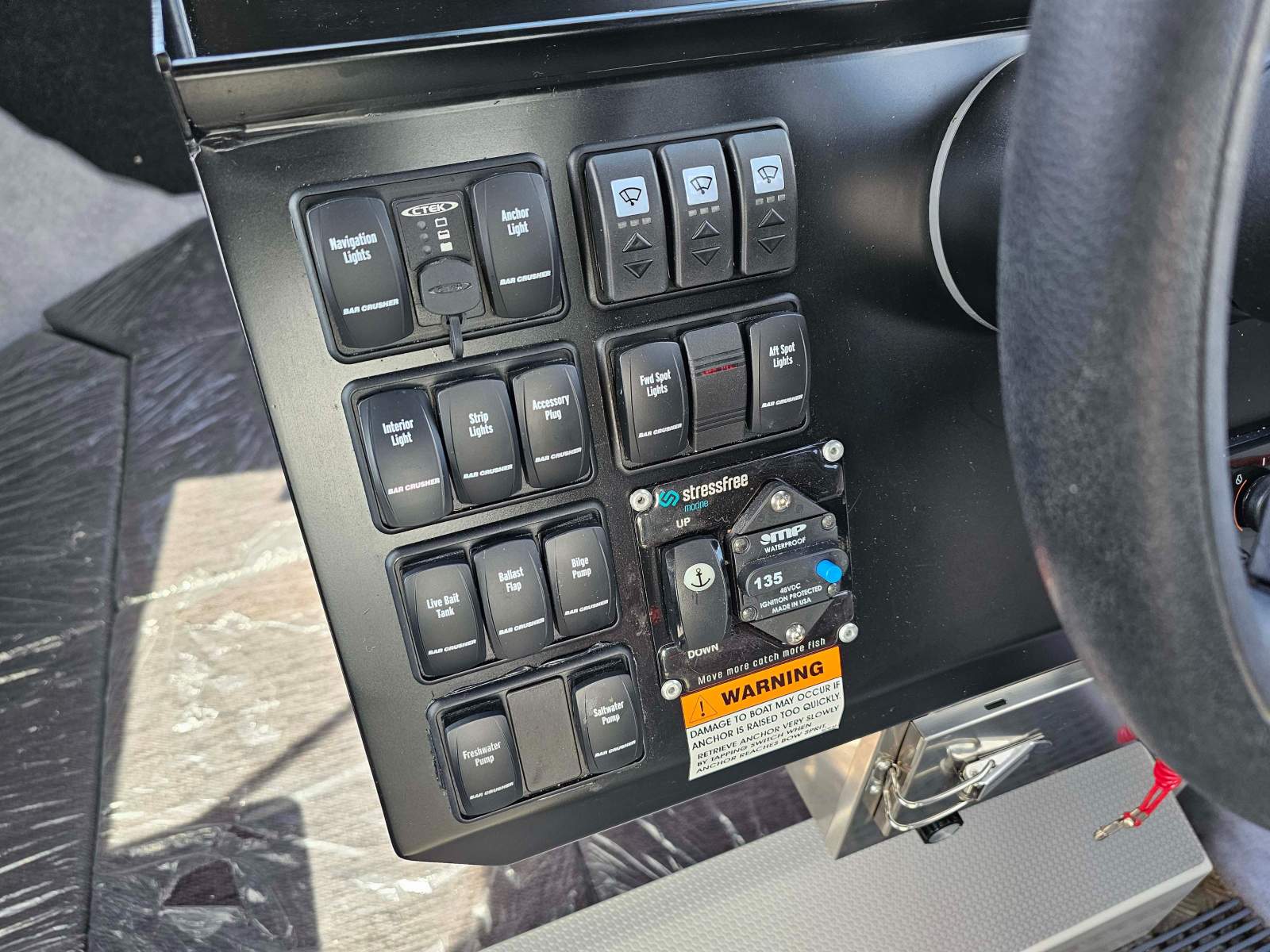 Bar Crusher 780 HTP Pilothouse version
